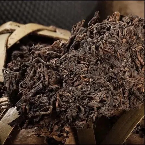 普洱茶怎么分辨古樹茶？