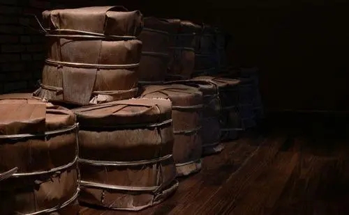 恐怖的普洱老茶翻新“技術(shù)倉(cāng)”？