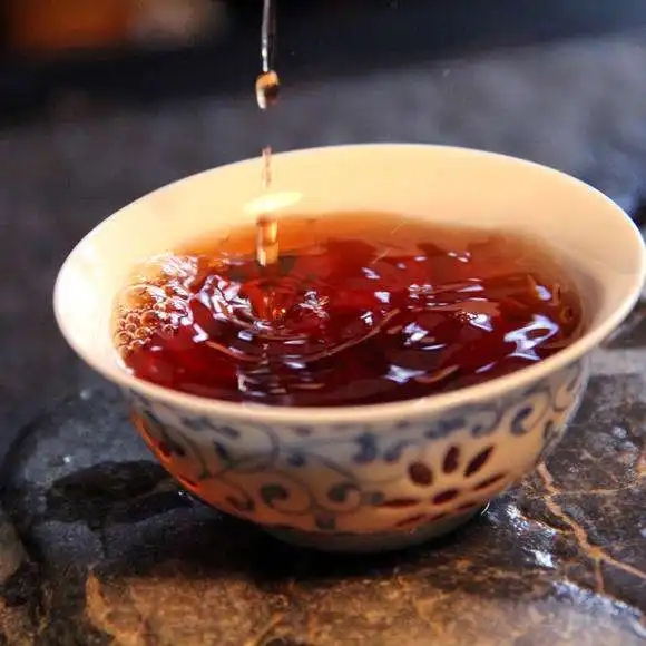 什么季節(jié)喝普洱茶好？喝普洱茶的禁忌和注意事項(xiàng)?