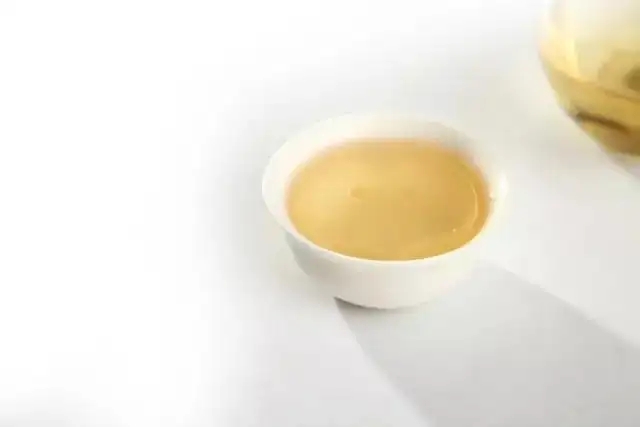 為什么越是深通茶道的人越深愛普洱茶？喜歡普洱茶，有三個(gè)原因。