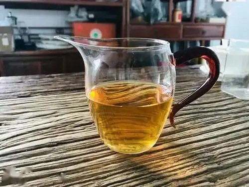 吸煙的人喝茶到底有哪些好處？醫(yī)生這次全說清楚了